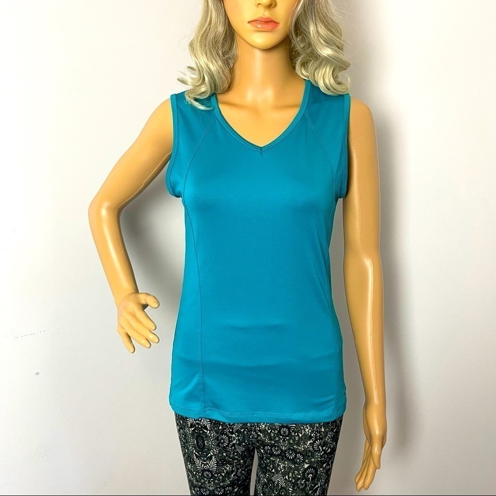 Champion Teal Sleeveless V-Neck Workout Top – Size Medium